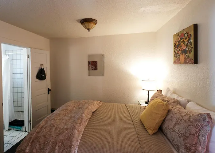 Jonquil Hotel
